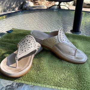 Dansko women’s size 36 leather upper,  super cute,  beige, gold, arch support.